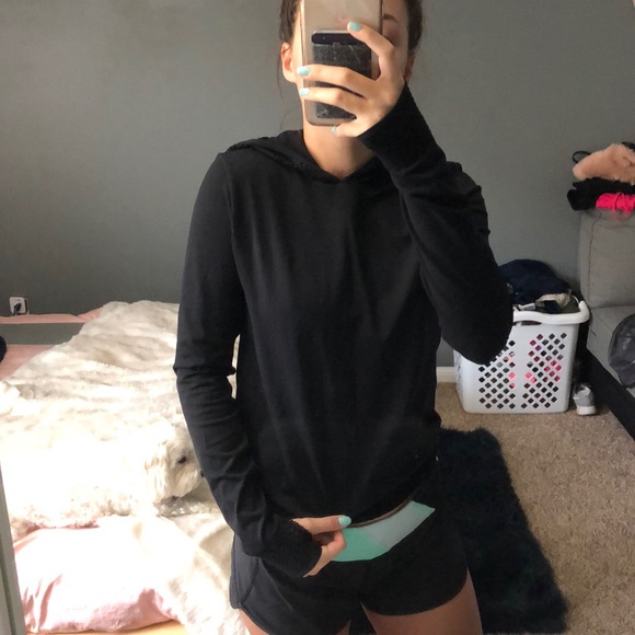 Fabletics Athletic Sweatshirt - Picture 1 of 3